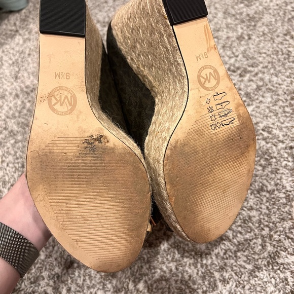 Micheal Kors Wedges, Size 9.5 - Picture 4 of 4